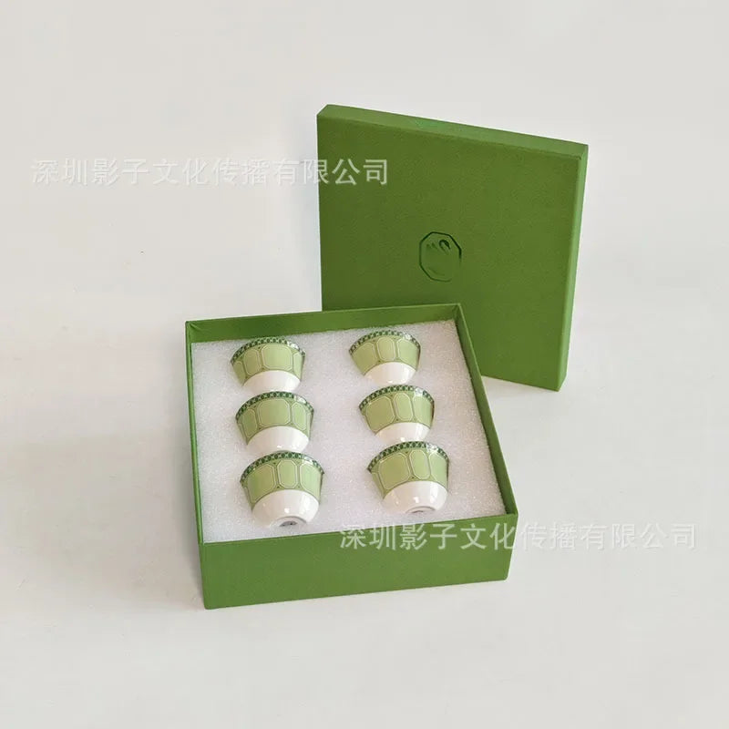 Exquisite Teacup Noble