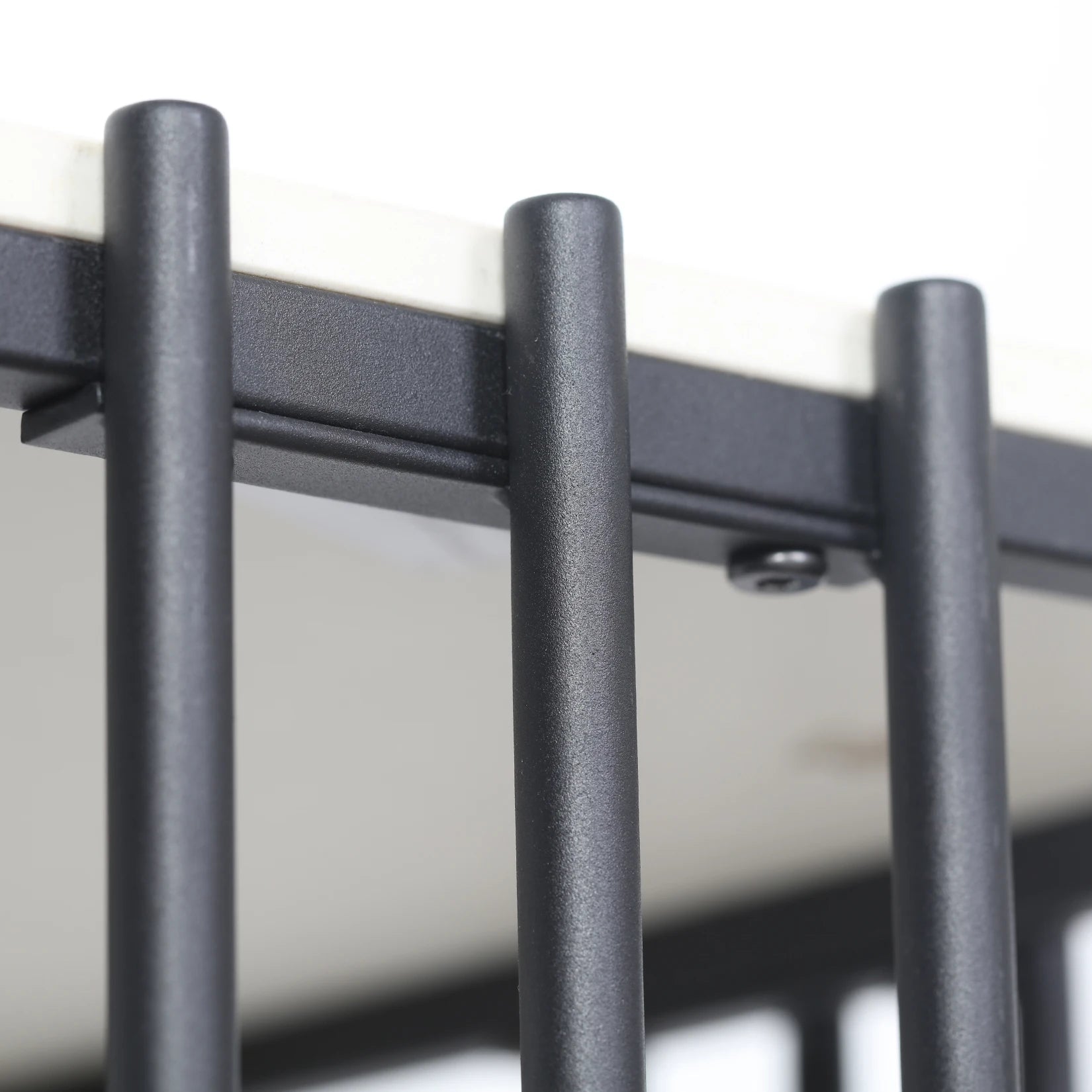 Black Metal Frame Noble